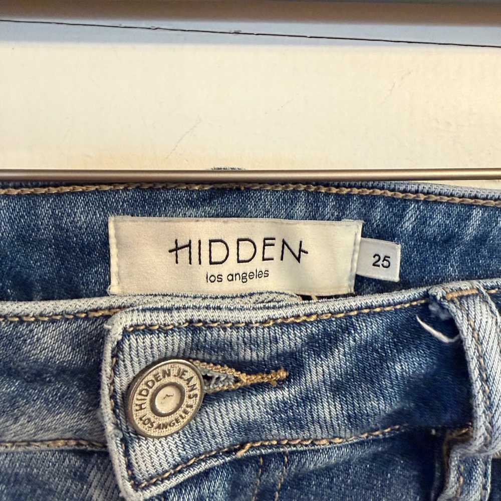 Classic Blue Denim Women's Jeans (HIDDEN) - Picture 3 of 3